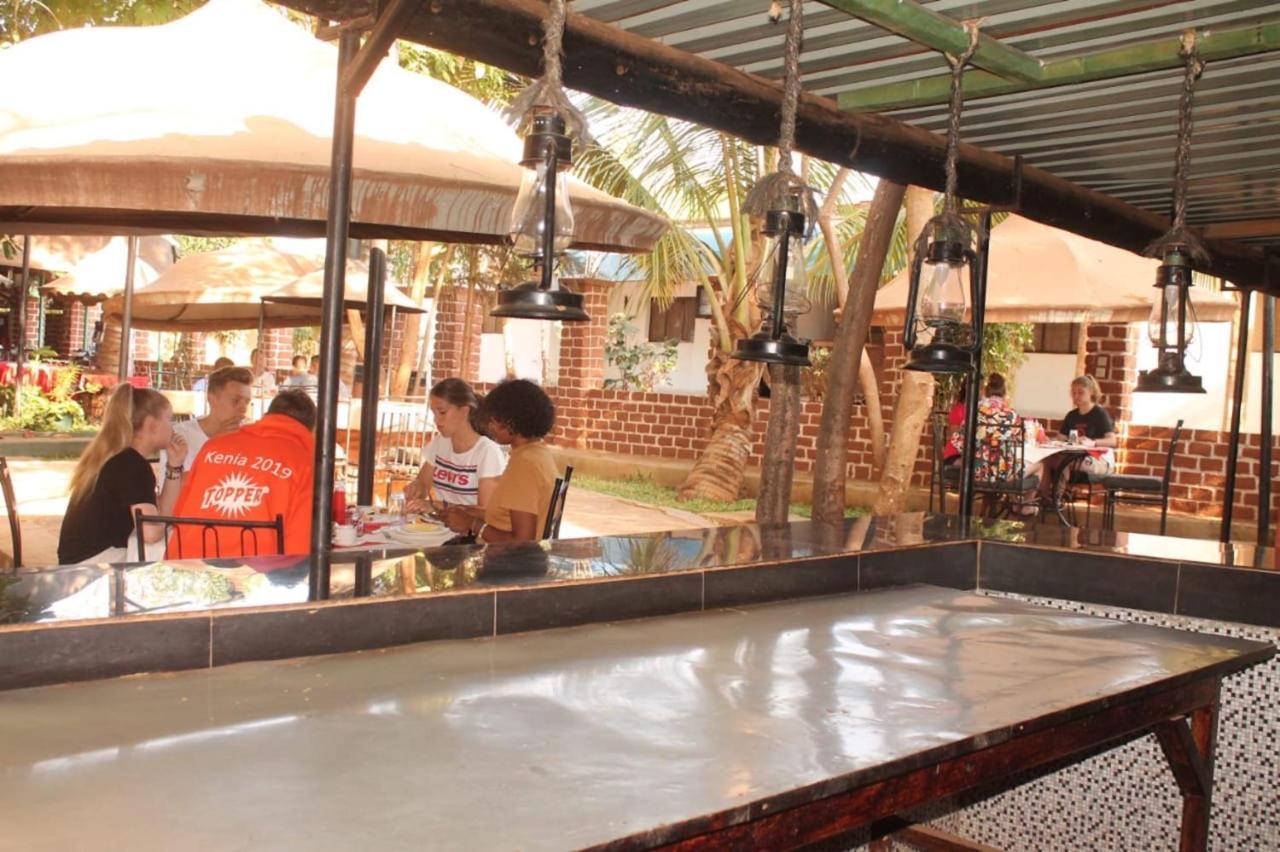 Impala Safari Lodge Voi Kültér fotó